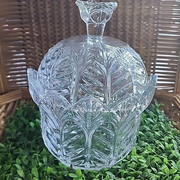 24% Lead Crystal Fifth Ave. Portico Covered Candy Dish - Picture 7 of 15